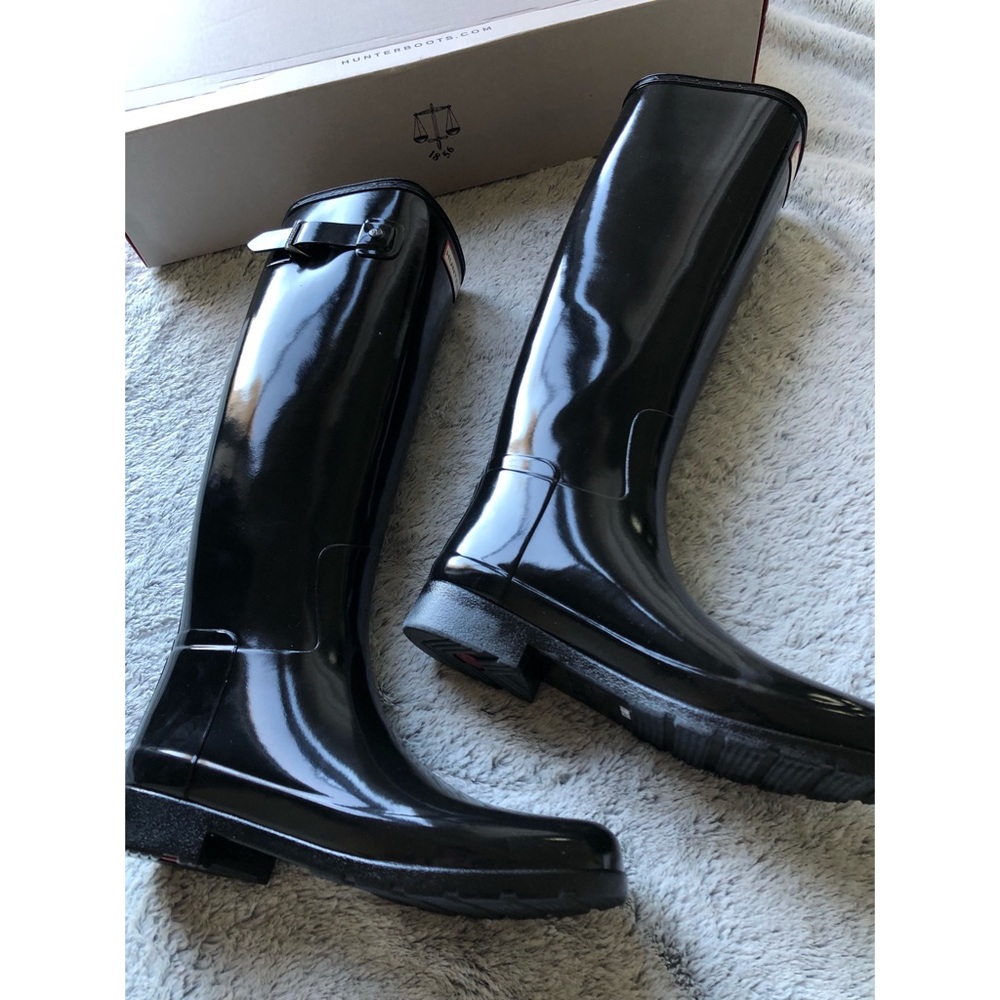 Women’s Black Hunter Boots ~NEW, NEVER WORN~